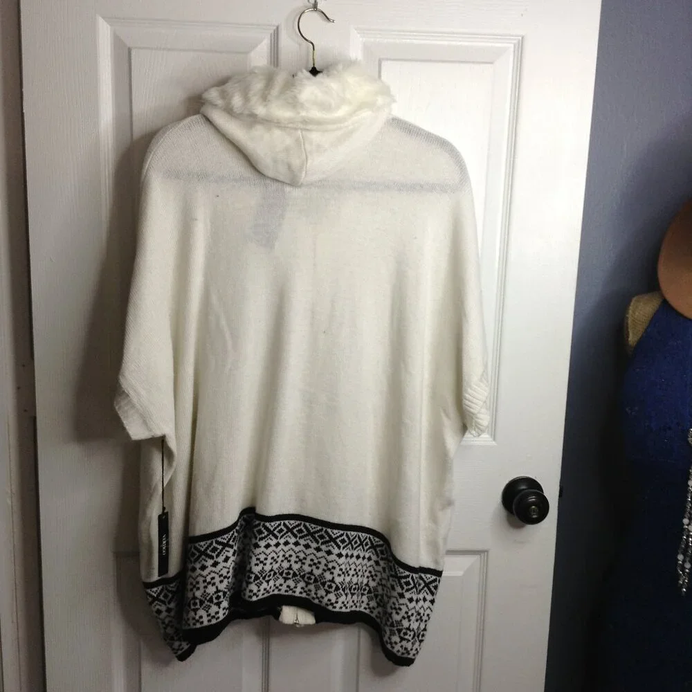 NWT Vertigo S/M Hooded poncho sweater; zip, Pom Poms, Avant Garde, Bohemian Chic - Picture 2 of 5